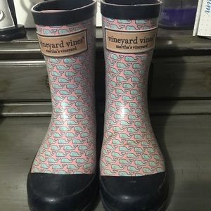 Vineyard vines boots